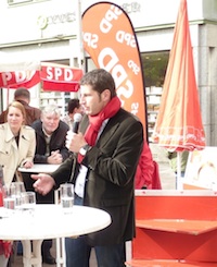 Thomas Eiskirch am zentralen Wahlkampfstand der SPD Bochum Thomas Eiskirch am zentralen Wahlkampfstand der SPD Bochum