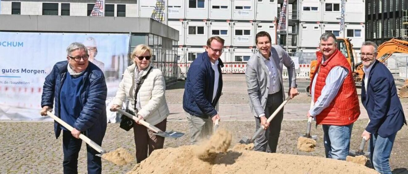 Spatenstich zum Umbau des Husemannplatzes Foto: Stadt Bochum 19.05.2023 Foto: André Grabowski / Stadt Bochum, Referat für politische Gremien, Bürgerbeteiligung und Kommunikation
