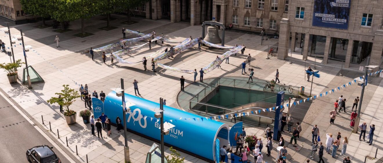 Der Zeittunnel auf dem Rathausvorplatz Foto: Bochum Marketing